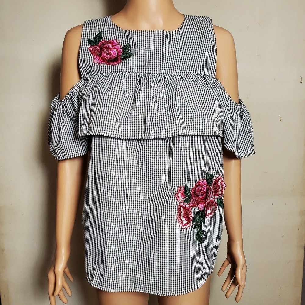 Womans Blouse Style Envy size Small